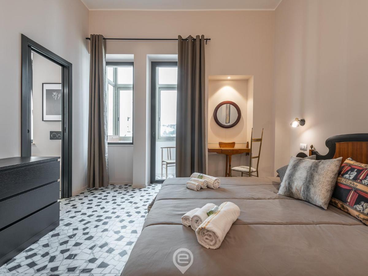 Harbor View Apartment Cagliari Buitenkant foto