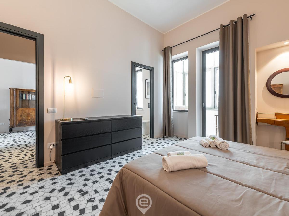 Harbor View Apartment Cagliari Buitenkant foto