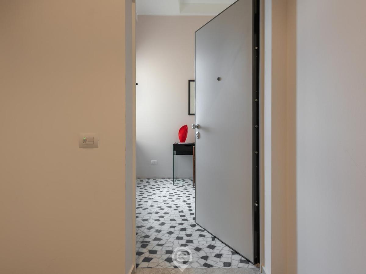 Harbor View Apartment Cagliari Buitenkant foto